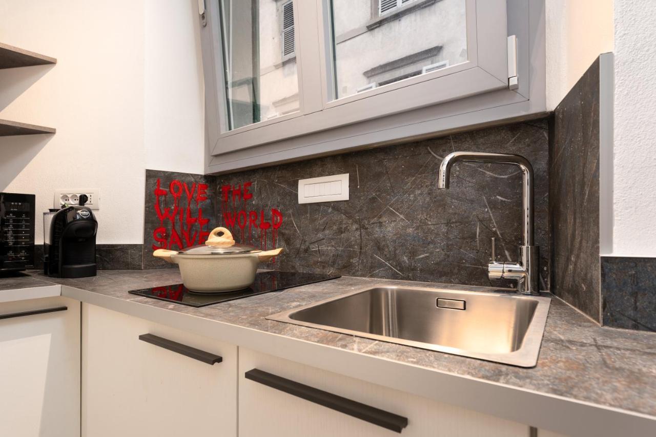 F1Rst Suite Apartment & Spa Florencia Exterior foto