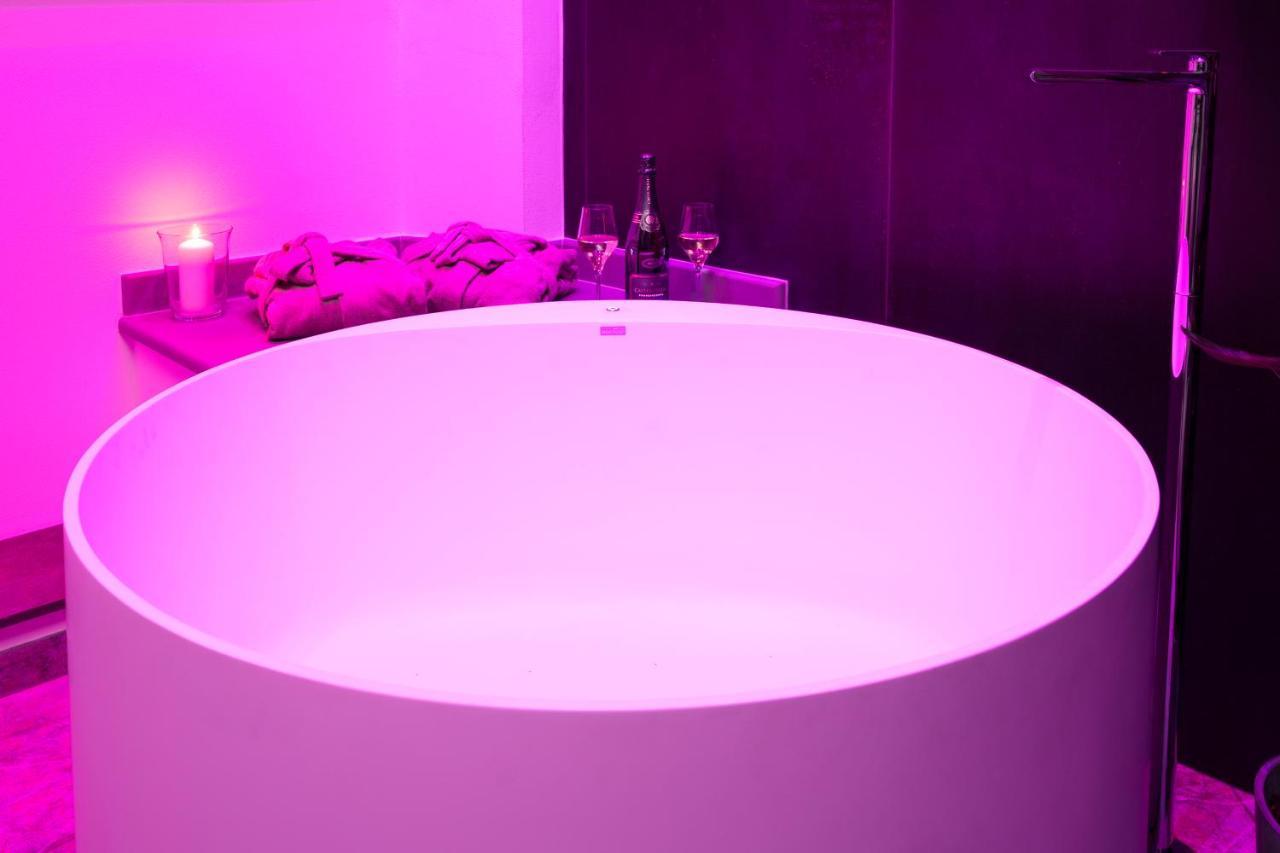 F1Rst Suite Apartment & Spa Florencia Exterior foto